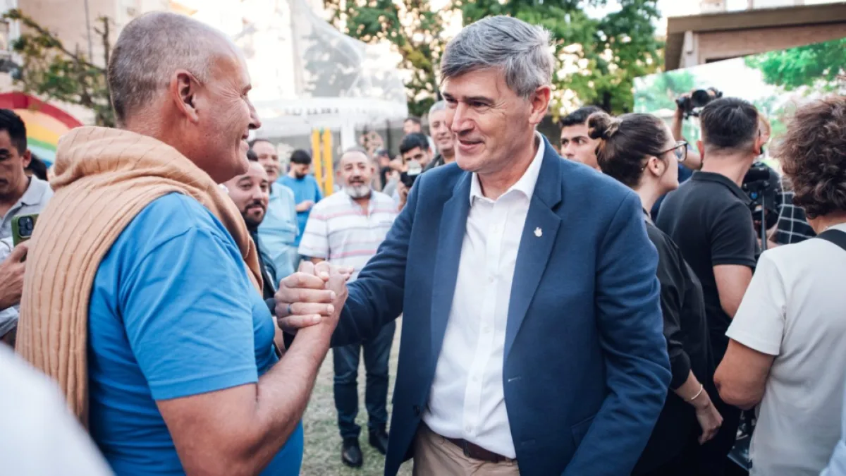 Passerini inauguró la puesta en valor de la Plaza de las Infancias Cordobesas