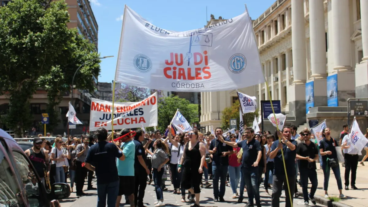 Trabajadores judiciales de Córdoba realizan un paro