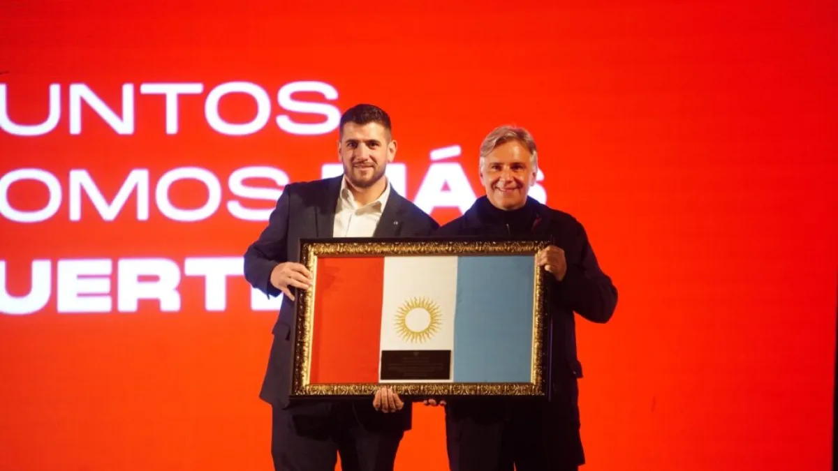Llaryora participó de la inauguración de la Ciudad Deportiva de Instituto