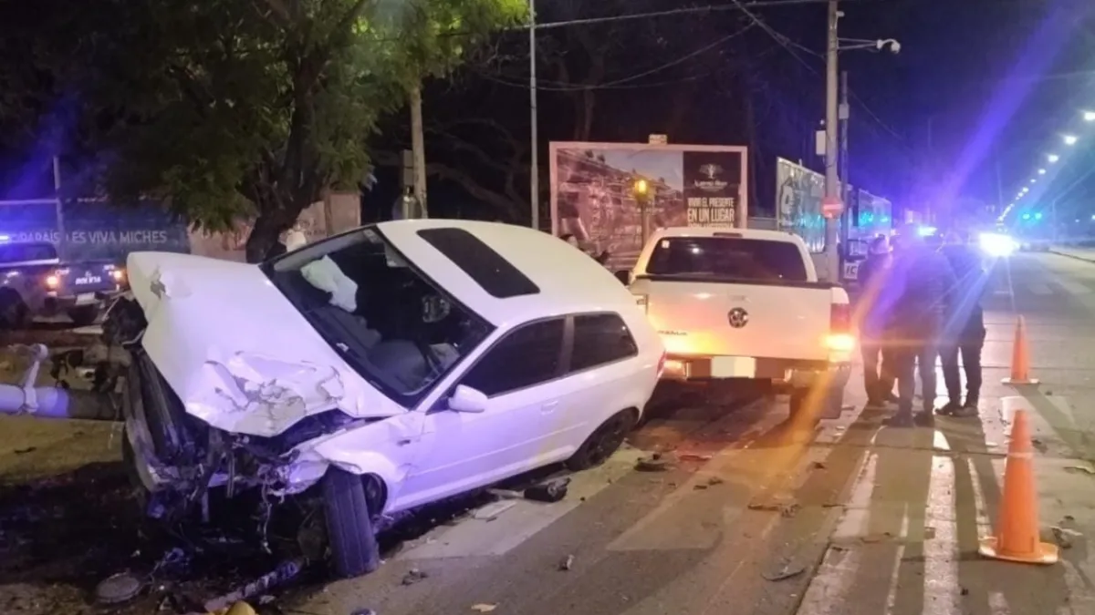 Un brusco choque se produjo en Recta Martinolli y avenida Gauss