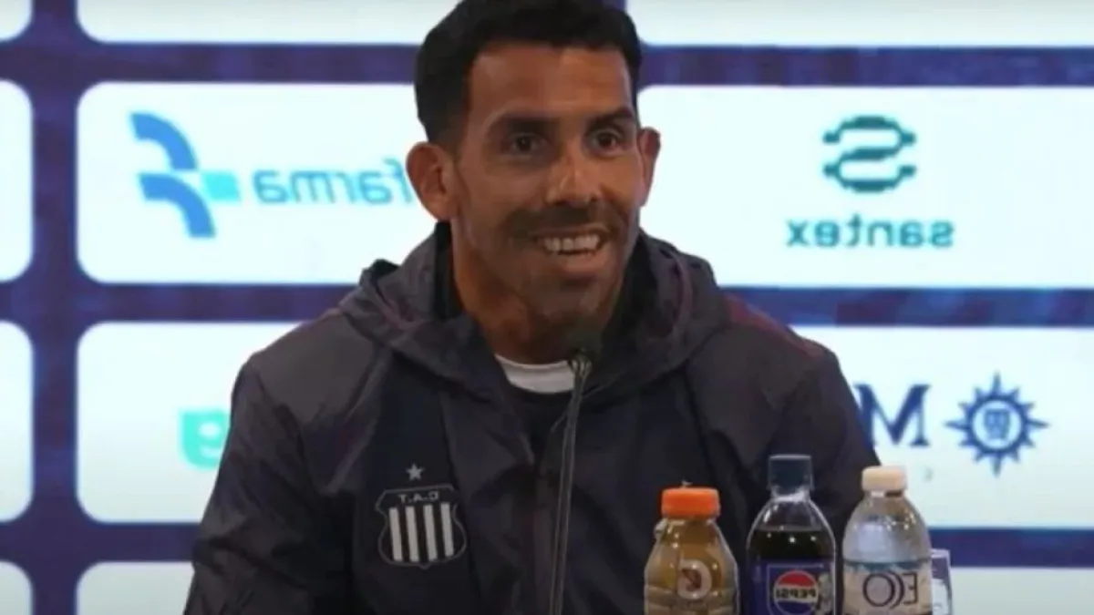 Talleres presentó a Tevez como nuevo DT