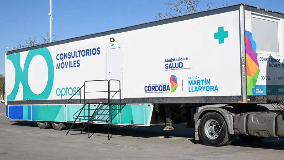 Apross presenta su primer camión de atención médica