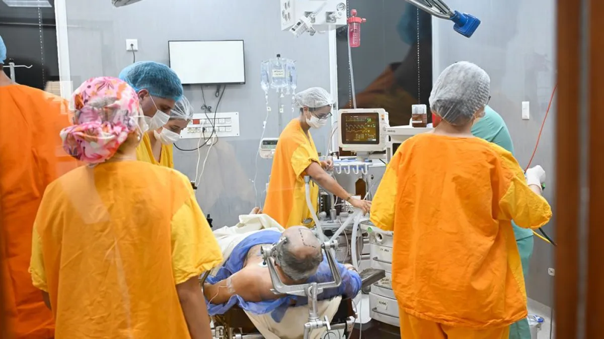 Avance en la salud pública: Realizan dos cirugías cerebrales con estimulación de emociones