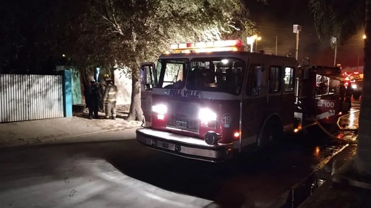 Un incendio doméstico en Bell Ville dejó cuatro heridos, entre ellos un niño de 11 años