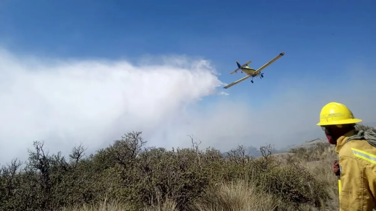 Contuvieron el incendio en la Quebrada del Condorito