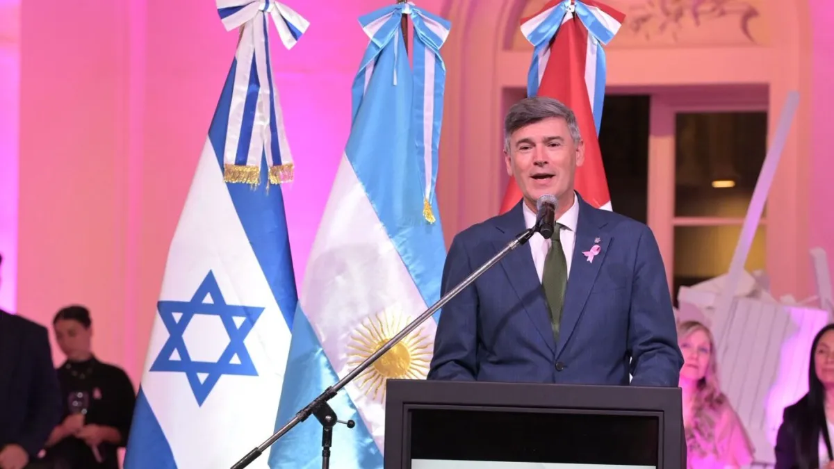 Passerini fue distinguido en el acto aniversario por los 90 años de la DAIA