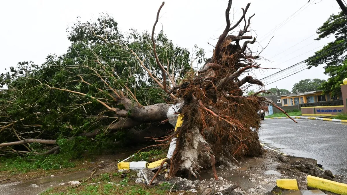 El huracán Melissa tocó tierra en Cuba tras su paso por Jamaica