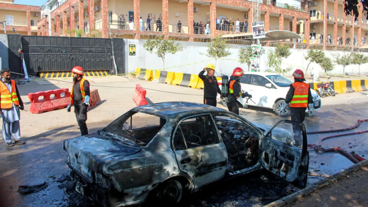 Al menos 12 muertos por un coche bomba en la capital de Pakistán