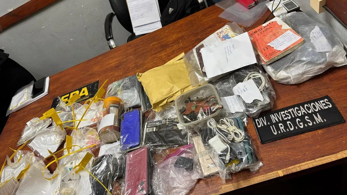 Allanaron la cárcel de Villa María: incautaron drogas, celulares y documentación