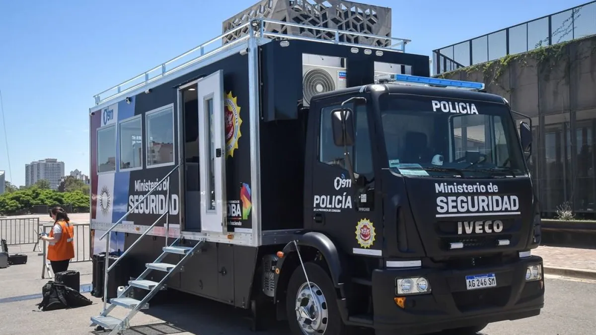 Incorporan un camión de monitoreo para intensificar la seguridad en eventos masivos