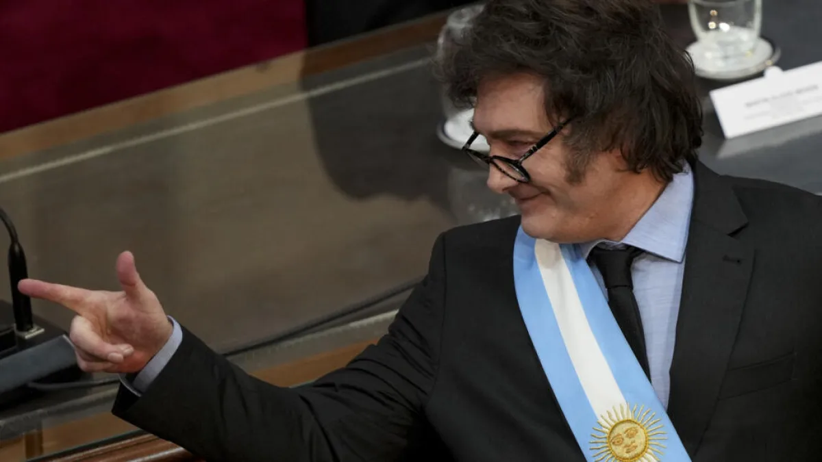 Milei defendió a Adorni pese a las pruebas en su contra: es un "maravilloso jefe de Gabinete"