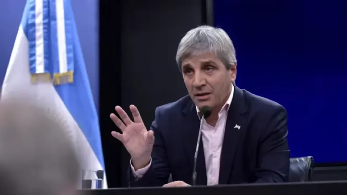 Caputo adelantó que la inflación de marzo superará el 3%