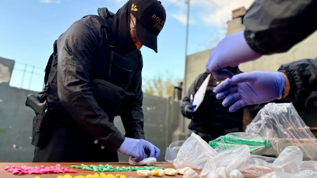 Operativo antidrogas en Córdoba: 16 detenidos y más de 16 kilos de droga secuestrados
