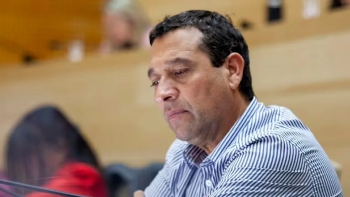 Renunció el legislador Flores en medio del escándalo por abusos