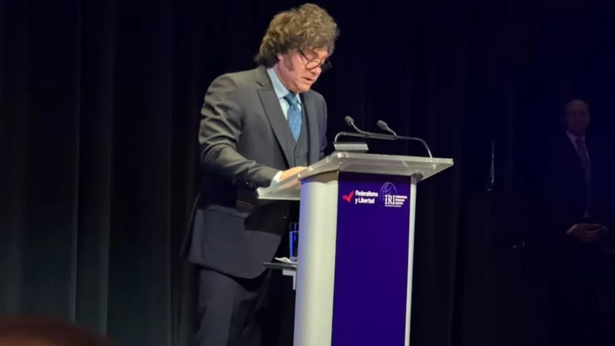 Milei apuntó contra el peronismo: "Hablan como si nos hubieran entregado Suiza"