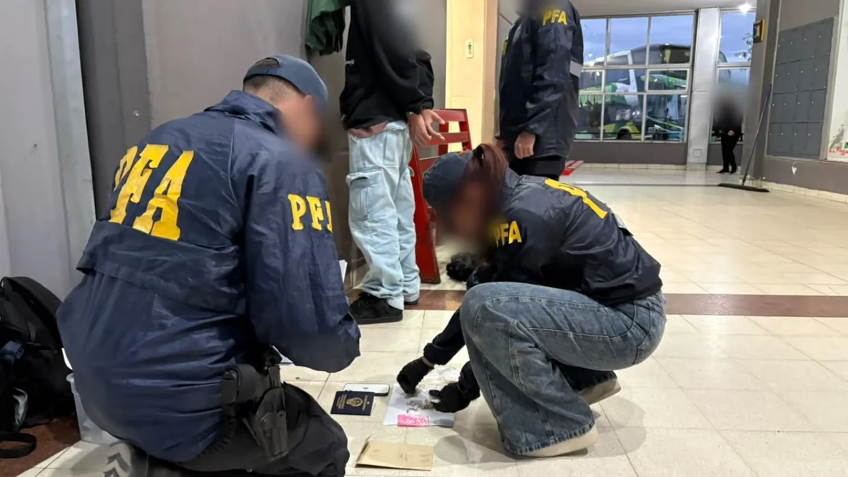 De Córdoba a La Rioja: Detuvieron a un traficante de drogas sintéticas