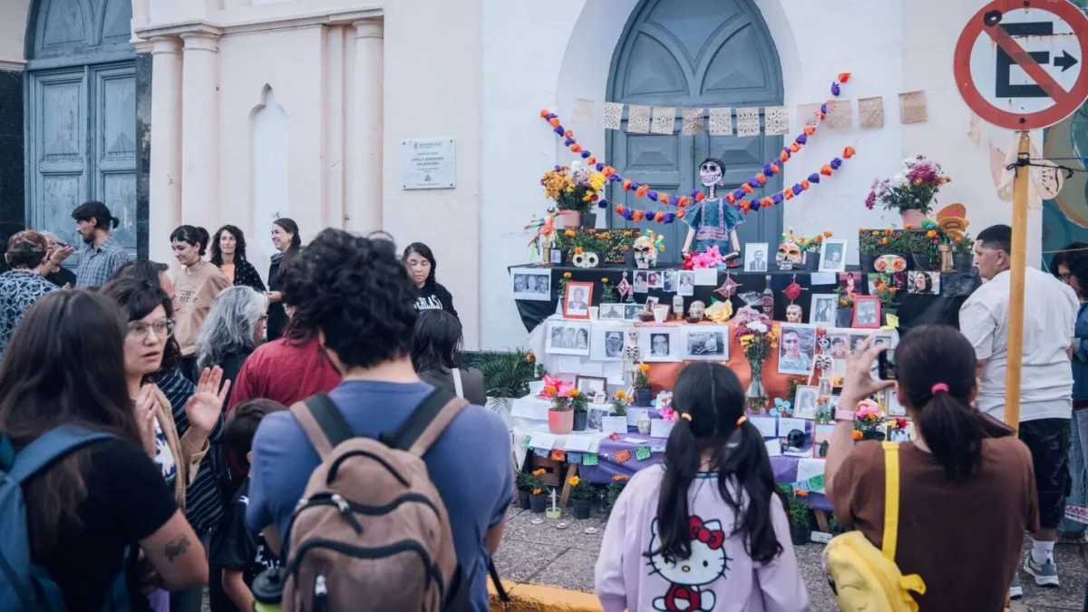 Los cementerios municipales conmemoran el Día de Muertos