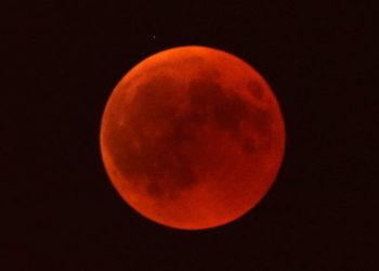 Cómo fue el primer eclipse de Luna del año