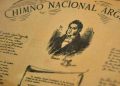 Al himno lo cantamos entre todos