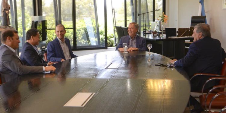 Compañías chinas, interesadas en invertir en producción porcina en Córdoba