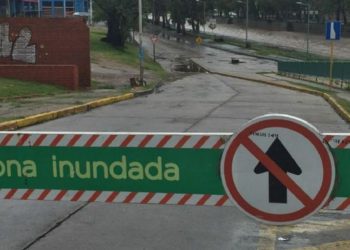 Efectúan cortes en Costanera, por la crecida del río Suquía