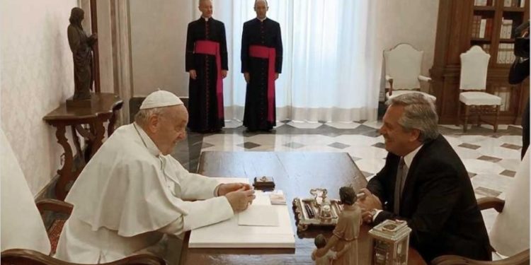 Alberto Fernández y el papa Francisco se reunieron en el Vaticano