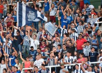 Talleres recibe a Huracán: hora, formaciones y televisación
