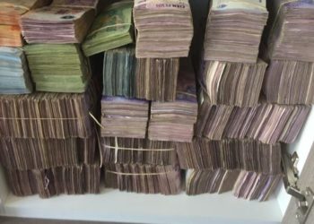 Desbaratan una financiera ilegal en Córdoba y hay 4 detenidos