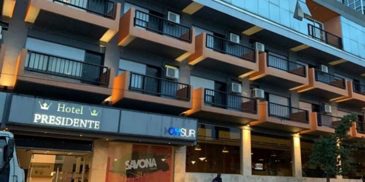 Un grupo de 56 turistas mendocinos que volvían de Brasil fueron puestos en cuarentena en un hotel de Carlos Paz