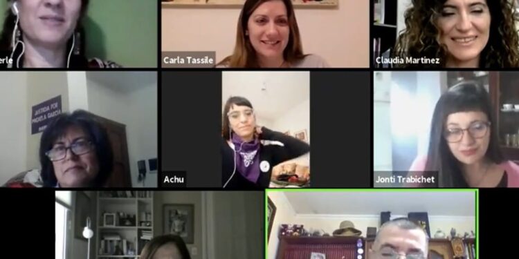 El Ministerio de la Mujer presentó el libro "Ley Micaela"