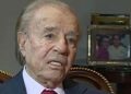Menem “evoluciona bien” del cuadro de neumonía