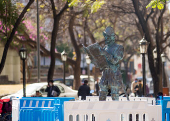 Quedó restaurada la escultura de "Jerónimo lector"