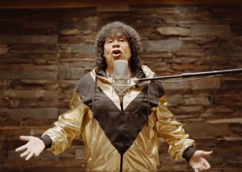 La Mona Jiménez y una nueva canción: "De esta salimos"