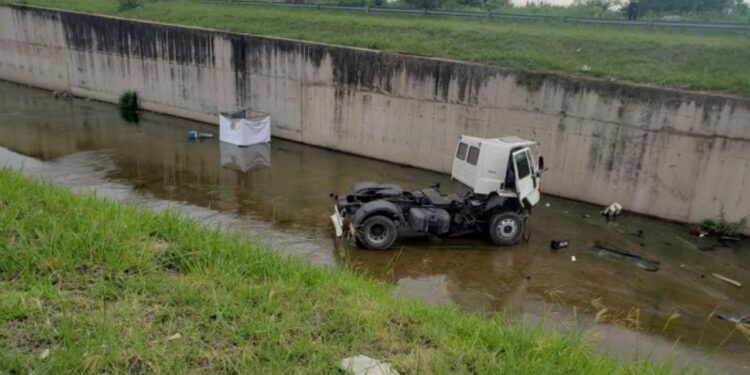 Un camionero murió durante un accidente en Circunvalación