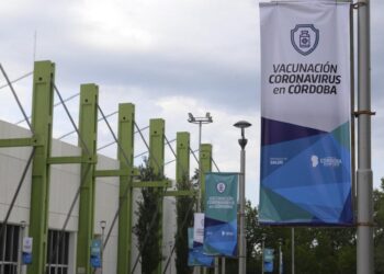 Córdoba agota las vacunas y espera nuevas dosis de Nación