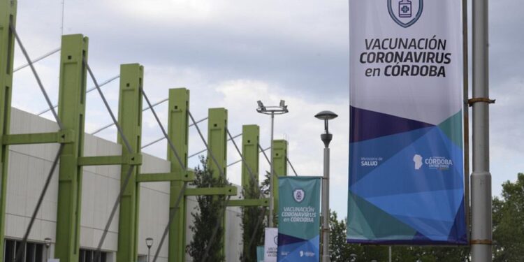 Córdoba agota las vacunas y espera nuevas dosis de Nación