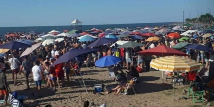 El Gobierno evalúa extender por otras dos semanas el distanciamiento social obligatorio