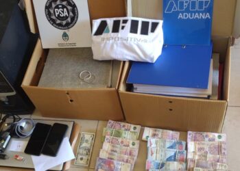 Desarticulan una organización dedicada a la evasión y fuga de divisas
