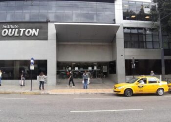 Controlaron un incendio en el Instituto Oulton