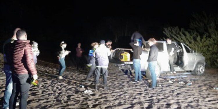 Desactivaron una fiesta clandestina con más de 600 jóvenes en Pinamar