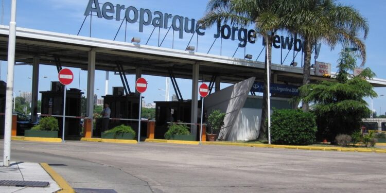 El 15 de marzo reabre Aeroparque y las aerolíneas empezaron a vender pasajes