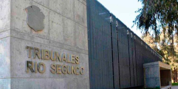 Detienen a un joven por ocultar a una menor de 14 años