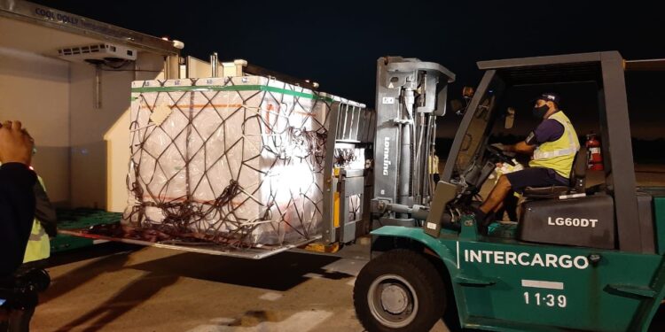 La Provincia recibirá un lote de 58.000 dosis de AstraZeneca