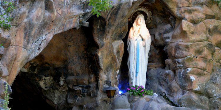 En el día de la Virgen de Lourdes, el santuario de Alta Gracia se mantiene cerrado