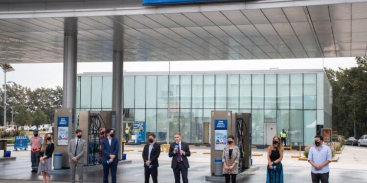 YPF lanzó un descuento del 15% para personal de la educación