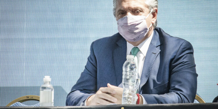 Alberto Fernández convocó a los gobernadores por la situación sanitaria