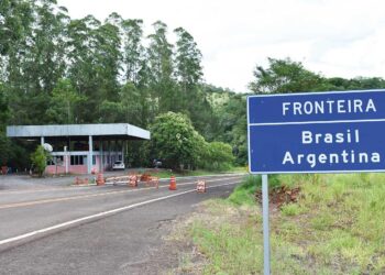 El Gobierno suspendió el ingreso al país por las fronteras terrestres