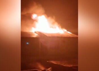 Un rayó cayó sobre su vivienda y perdió todo