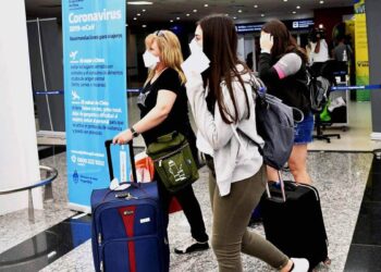 Banco Central prohíbe financiamiento en cuotas de pasajes y alojamiento en el exterior