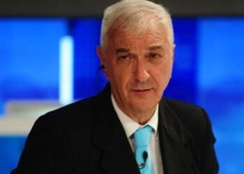 Último adiós: trasladan los restos de Mauro Viale al cementerio de La Tablada